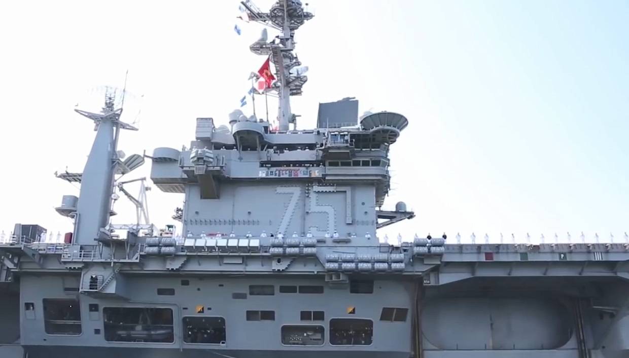 特朗普越查越后怕<strong></p>
<p>出借虚拟币</strong>, 美军航母上全是“中国制造”,美军"去中国化"陷入尴尬境地!