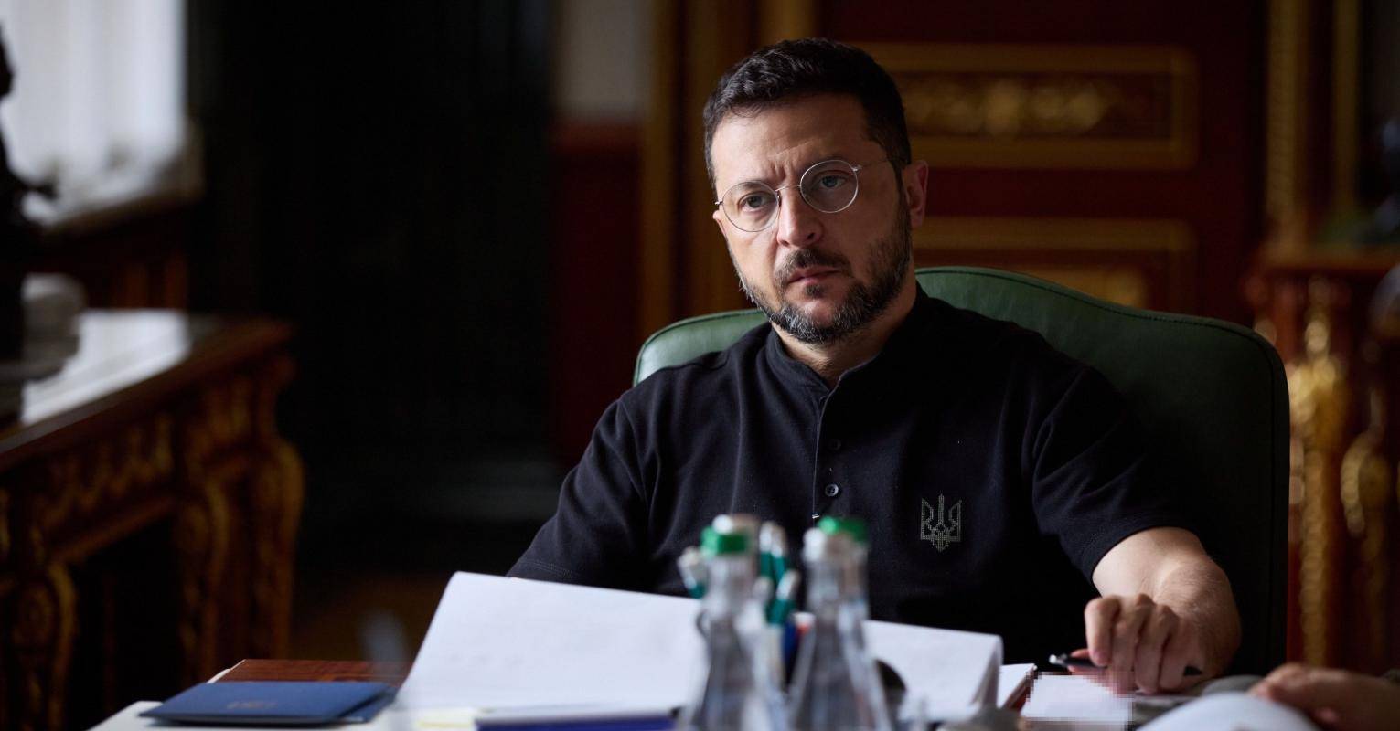 泽连斯基公开轰炸方案<strong></p>
<p>出借虚拟币</strong>，美俄敢走错一步，乌军就要导弹雨包大饺子