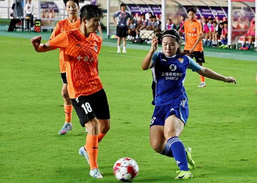 水庆霞“魔法”再现 上海女足4-1大胜武汉