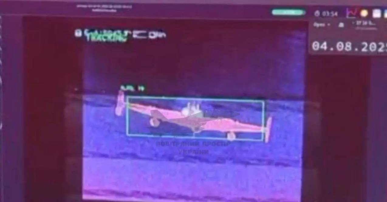 正面交战太呆板<strong></p>
<p>虚拟币案</strong>，俄军开窍了：1400公斤炸药轰炸，早就该打火车站