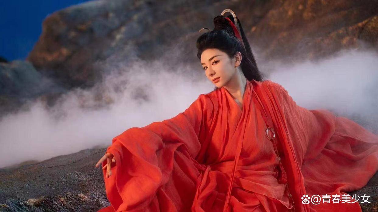 考古|黄奕为护女怒怼网友<strong></p>
<p>机刷虚拟币</strong>，曾被霍思燕点名炮轰，近年靠综艺翻红的童年女神再引争议？