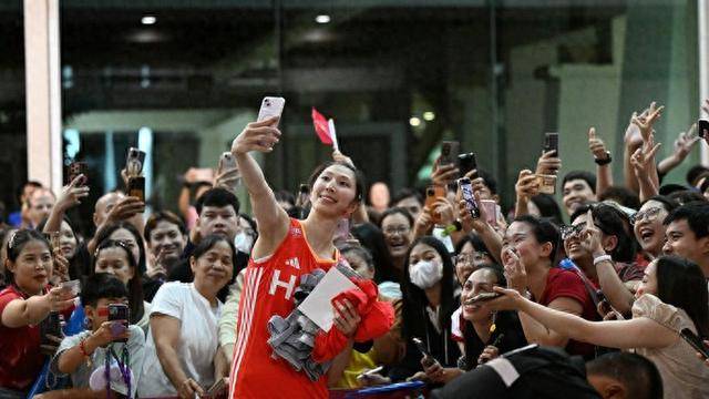 女排世锦赛︱小组赛全胜昂首出线<strong></p>
<p>比特币换虚拟货币</strong>，中国队带着“女排精神”向前冲