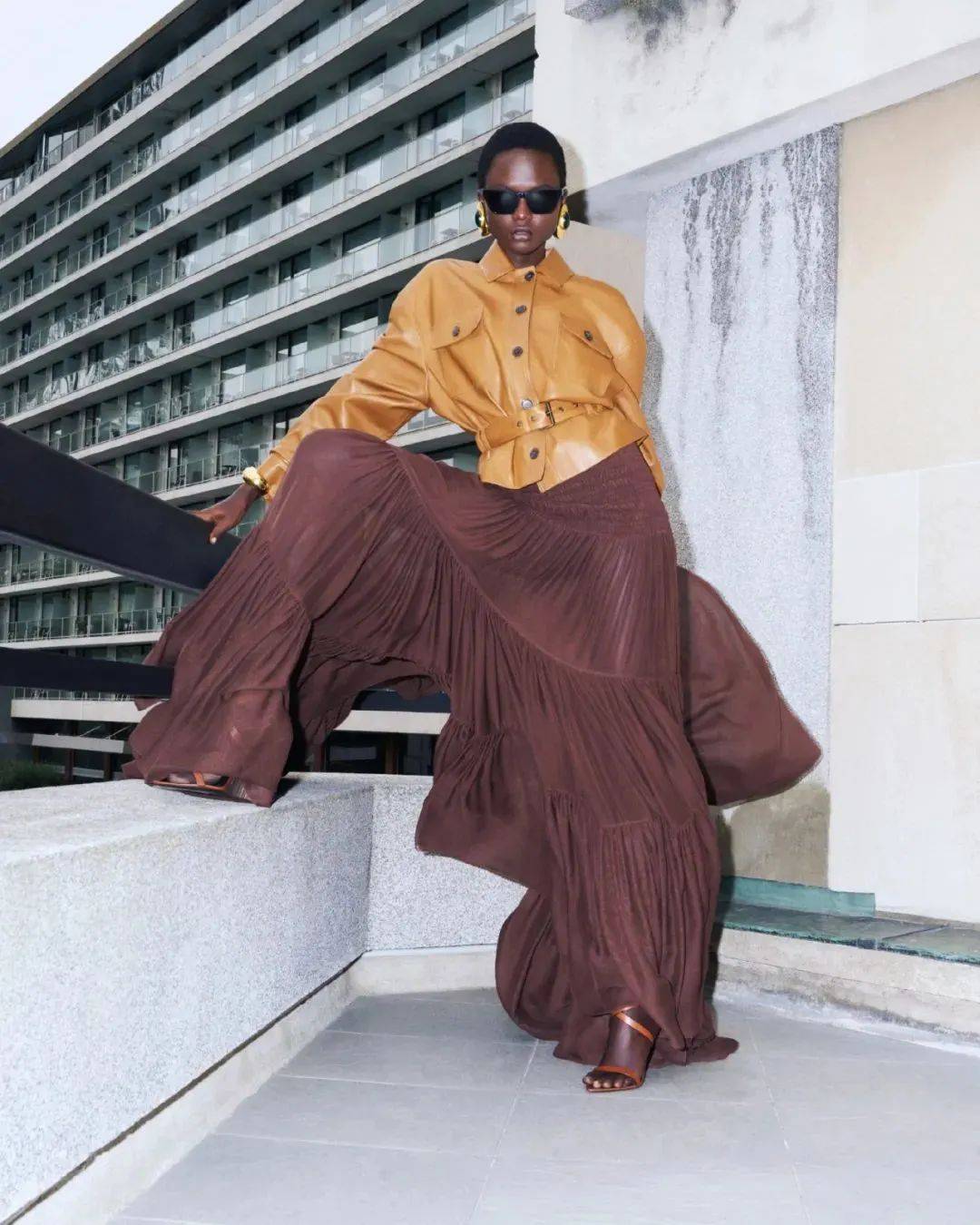 质感女人怎么都在穿这个颜色<strong></p>
<p>比特币换虚拟货币</strong>?