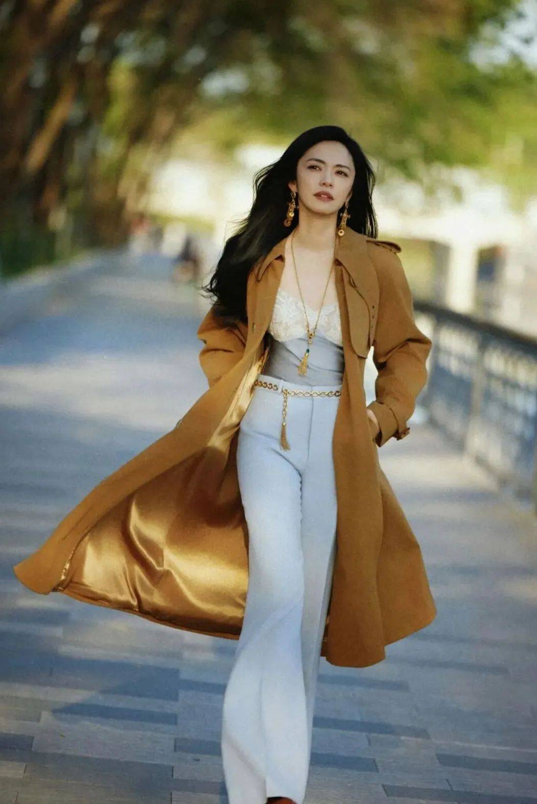 质感女人怎么都在穿这个颜色<strong></p>
<p>比特币换虚拟货币</strong>?