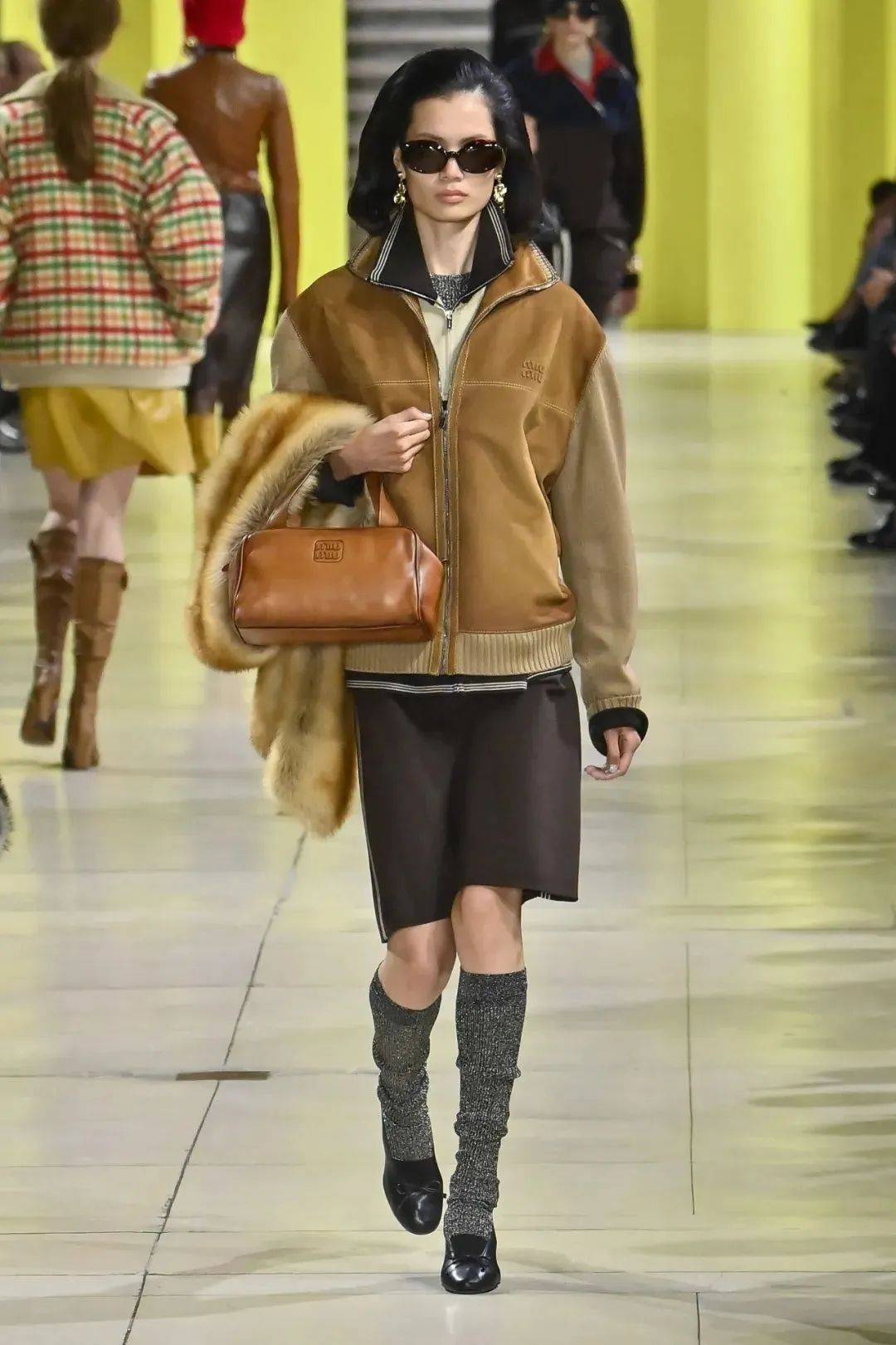 质感女人怎么都在穿这个颜色<strong></p>
<p>比特币换虚拟货币</strong>?