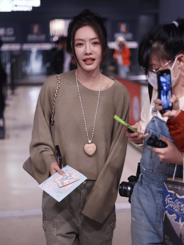 质感女人怎么都在穿这个颜色<strong></p>
<p>比特币换虚拟货币</strong>?