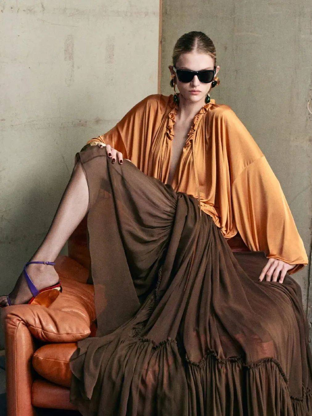 质感女人怎么都在穿这个颜色<strong></p>
<p>比特币换虚拟货币</strong>?