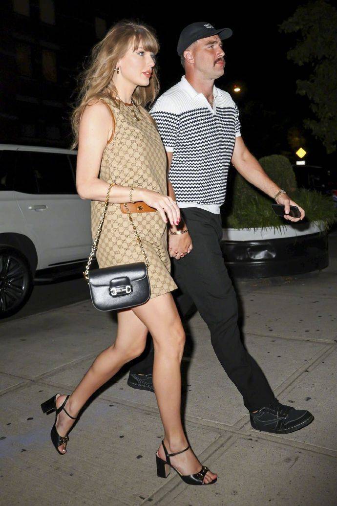 天后霉霉与运动员男友订婚<strong></p>
<p>比特币换虚拟货币</strong>,戴百万钻戒配卡地亚腕表,官宣照含金量略高!