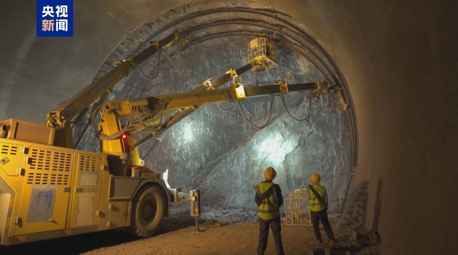 西安 ⇌ 重庆6小时缩短至2.5小时<strong></p>
<p>比特币换虚拟货币</strong>！西渝高铁有重大进展！