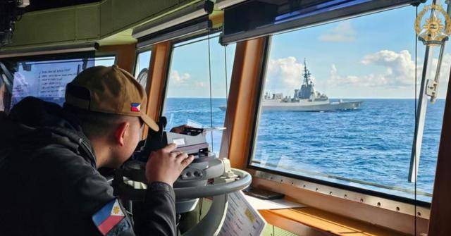 中菲对峙30多小时<strong></p>
<p>虚拟币扫码</strong>,菲律宾司令找了个体面借口,大批舰艇退回国内