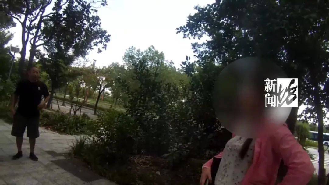 上海网约车司机报警<strong></p>
<p>虚拟币扫码</strong>！女乘客多次推搡民警：别多管闲事