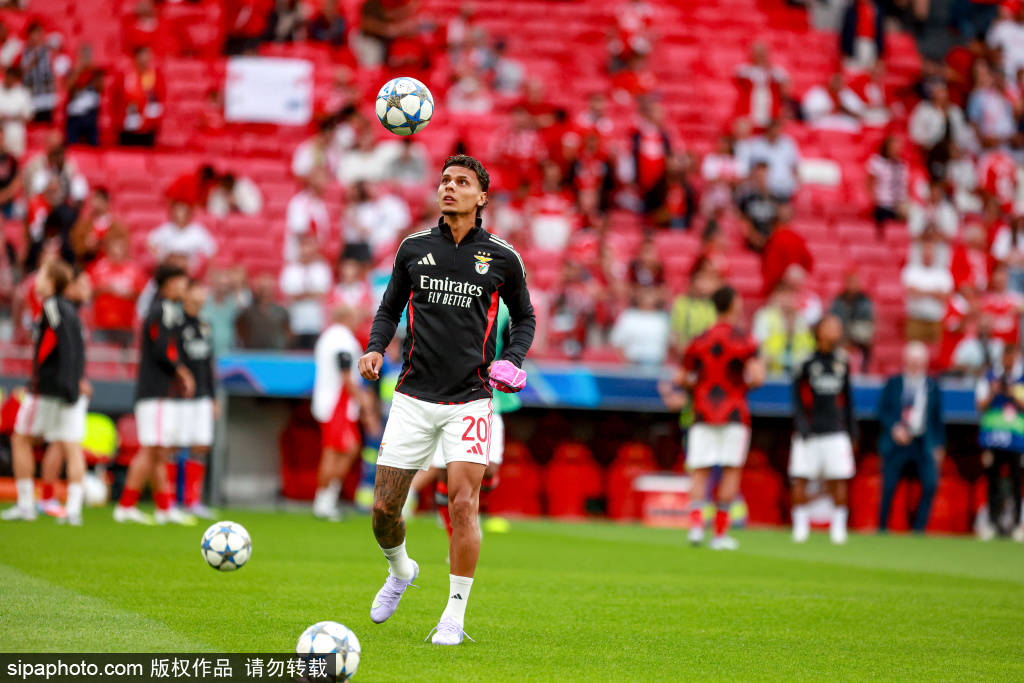 穆里尼奥下课后的转折：费内巴切三天内引援超4500万欧，阿森西奥加盟揭示新战术布局！