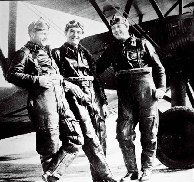 27岁的飞行员<strong></p>
<p>DW虚拟币</strong>，留下遗书