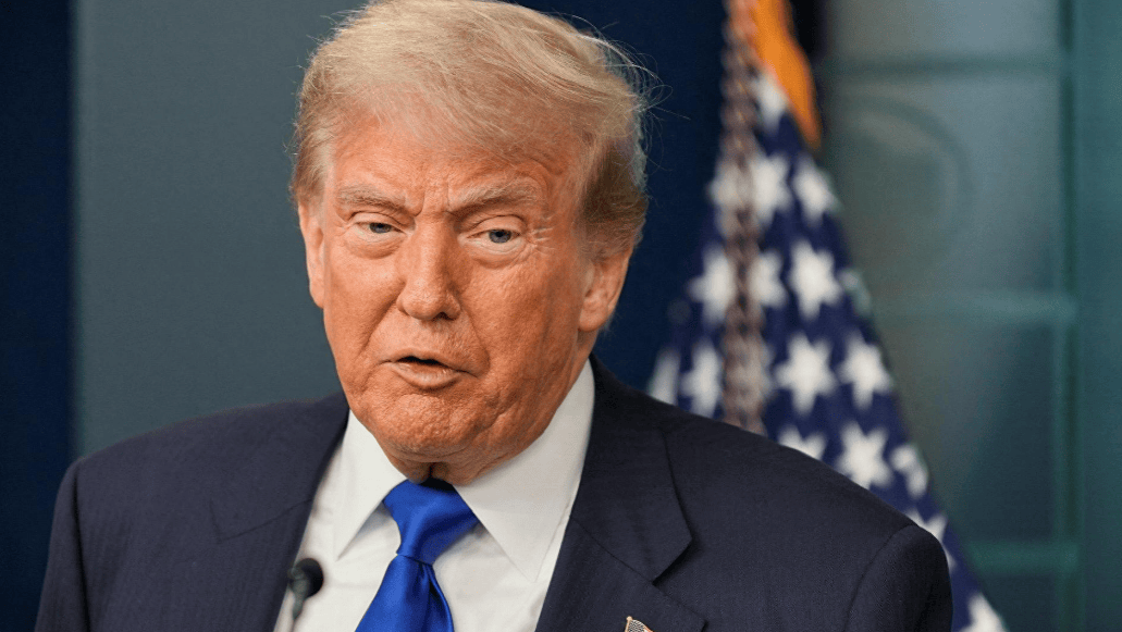 不来北京看阅兵，特朗普还下达禁令，不许做两件事，中方反制措施已经在路上