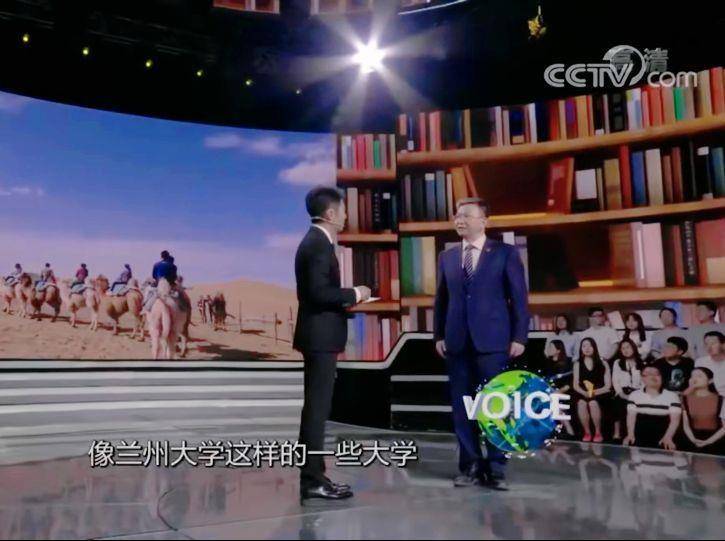 一人一驼<strong></p>
<p>会员虚拟币</strong>,骆驼尾气排放超标要扣分?兰大回应学生持证骑骆驼上学:骆驼驾驶证为学校文创,非官方证件