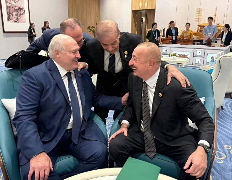 一举三得!来趟北京<strong></p>
<p>寿司虚拟币</strong>,与中国结成战略伙伴,与巴基斯坦建交,与俄罗斯和解