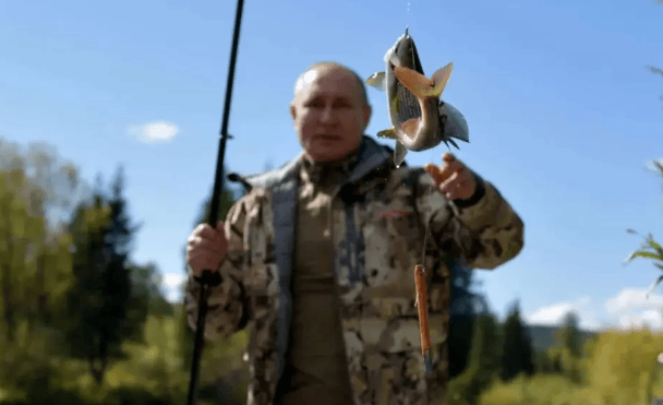 普京到现在才终于明白<strong></p>
<p>寿司虚拟币</strong>,俄军被拖了3年,还是打不赢乌克兰!背后原因果然不出所料