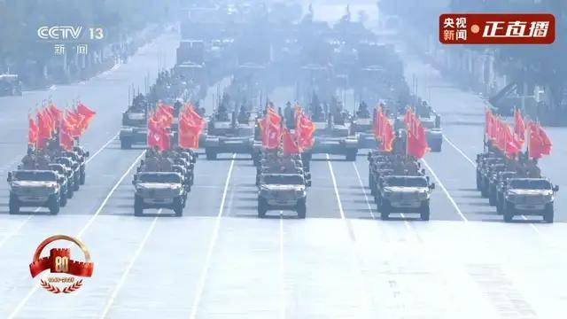 不装了<strong></p>
<p>寿司虚拟币</strong>！一口气看完九三大阅兵武器装备！谁说我们一个也不认识？