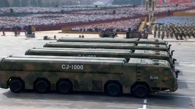 100式坦克<strong></p>
<p>寿司虚拟币</strong>?红旗-29?东风-61?九三阅兵都有哪些亮点?