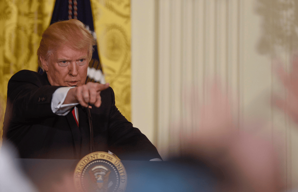 投票结果7：4！特朗普迎来惨败<strong></p>
<p>虚拟币封卡</strong>，美国法院正式裁定：他无权对中印等国加征关税