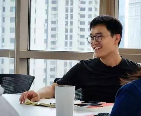 王腾被小米辞退<strong></p>
<p>转错虚拟币</strong>，认证账号已封！雷军曾点名其“动不动泄密”