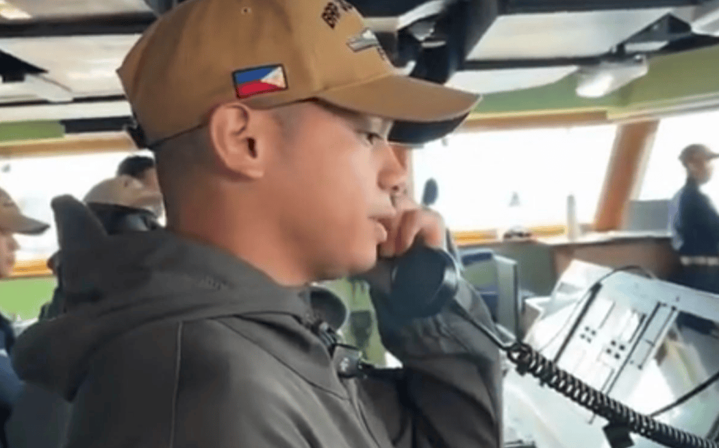 菲军主力舰刚出门<strong></p>
<p>虚拟币动画</strong>，054A就堵在南海大门，美日军舰不敢靠近半步