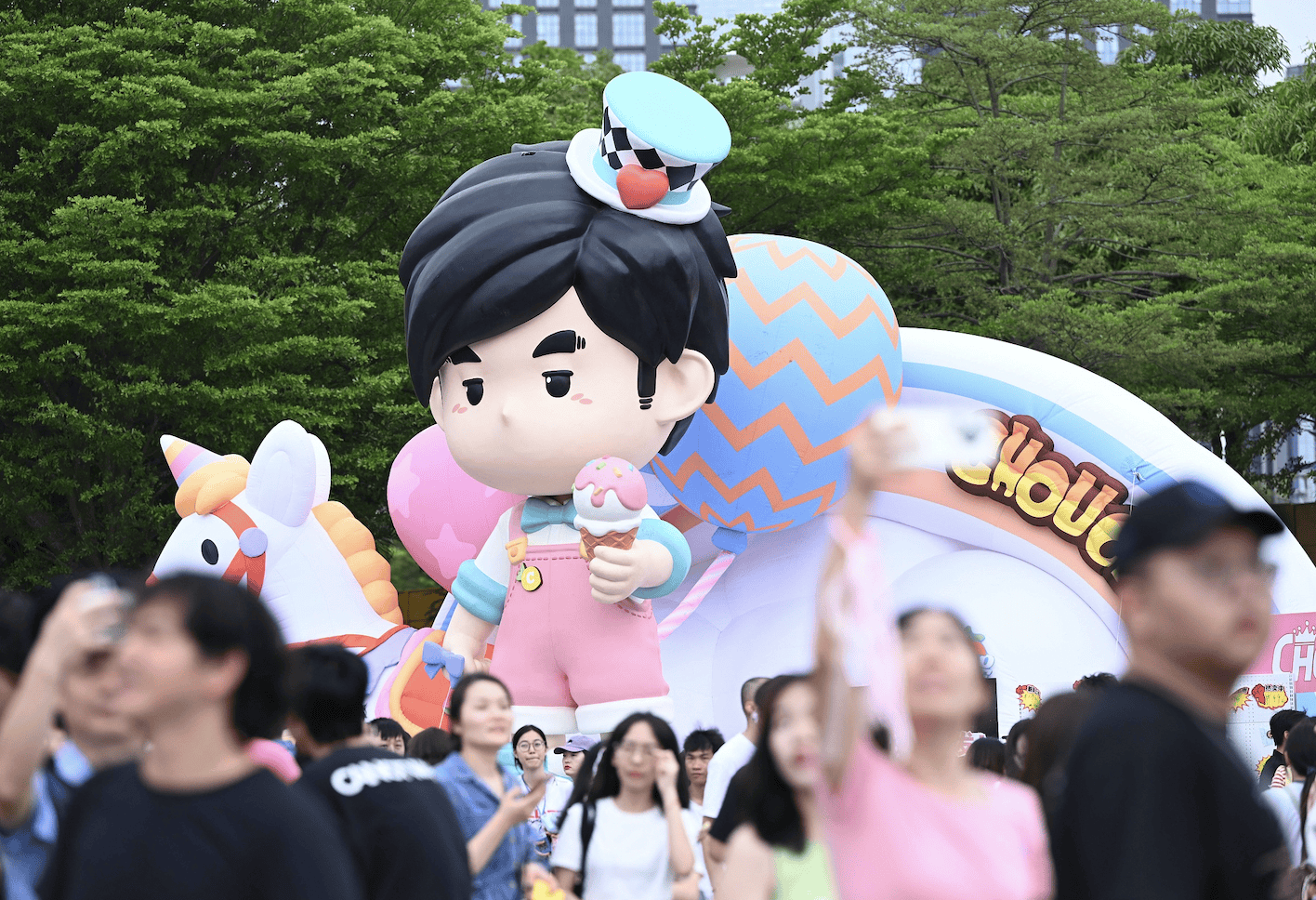 周杰伦济南演唱会一票难求<strong></p>
<p>虚拟币动画</strong>,有商家出租“写字楼观景窗”,报价最高1000元