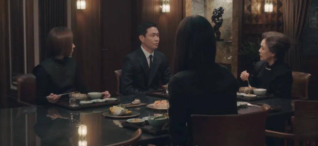 44岁要去“竞选总统”的全智贤<strong></p>
<p>虚拟币动画</strong>，穿衣风格都变了！