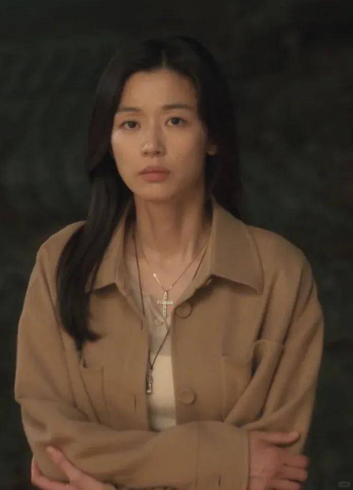 44岁要去“竞选总统”的全智贤<strong></p>
<p>虚拟币动画</strong>，穿衣风格都变了！