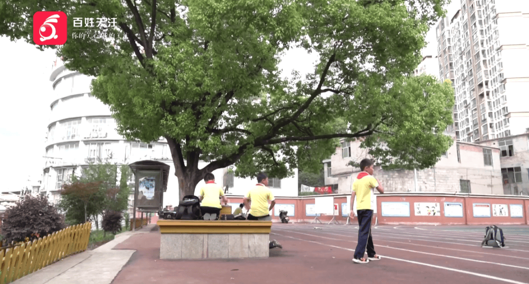 心酸！12岁男孩“独居”贵阳一安置房内<strong></p>
<p>虚拟币锁金</strong>，父亲回应：迫于无奈，因为……