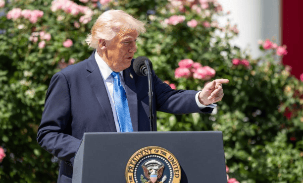 不要了！中方拒买英伟达芯片<strong></p>
<p>虚拟币锁金</strong>，美政府突然翻脸了，逼37国对华征税100%？性质十分恶劣