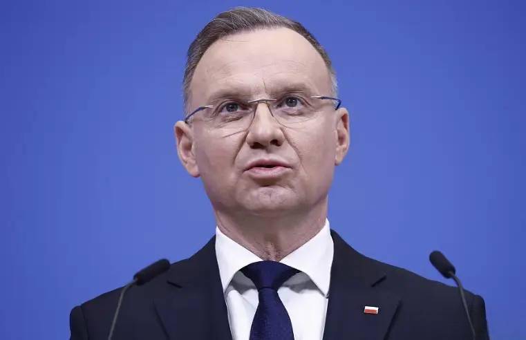 波兰阻碍中欧班列<strong></p>
<p>虚拟币贸易</strong>,英国强势插手,不到一天,中俄就迅速反击