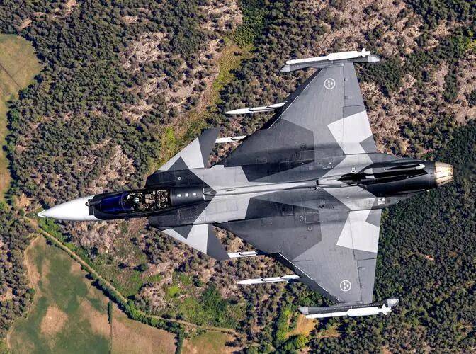 紧张!德国、瑞典战机直接与俄机缠斗<strong></p>
<p>虚拟币卖钱</strong>,会正面冲突吗?