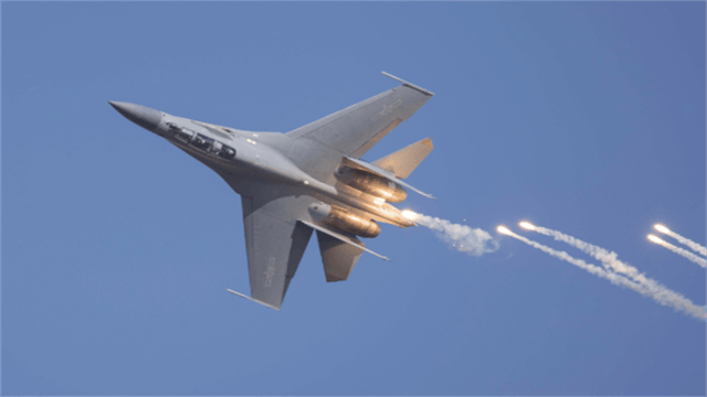 过于落后可以展示?歼20大方展示<strong></p>
<p>虚拟币提款</strong>,“野兽模式”强压F35一头