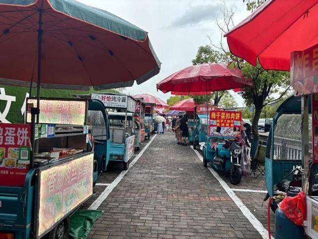 被流量砸中的“鸡排哥”:炸到中暑<strong></p>
<p>虚拟币钛币</strong>,每天睡三四个小时,怕辜负顾客不舍得休息