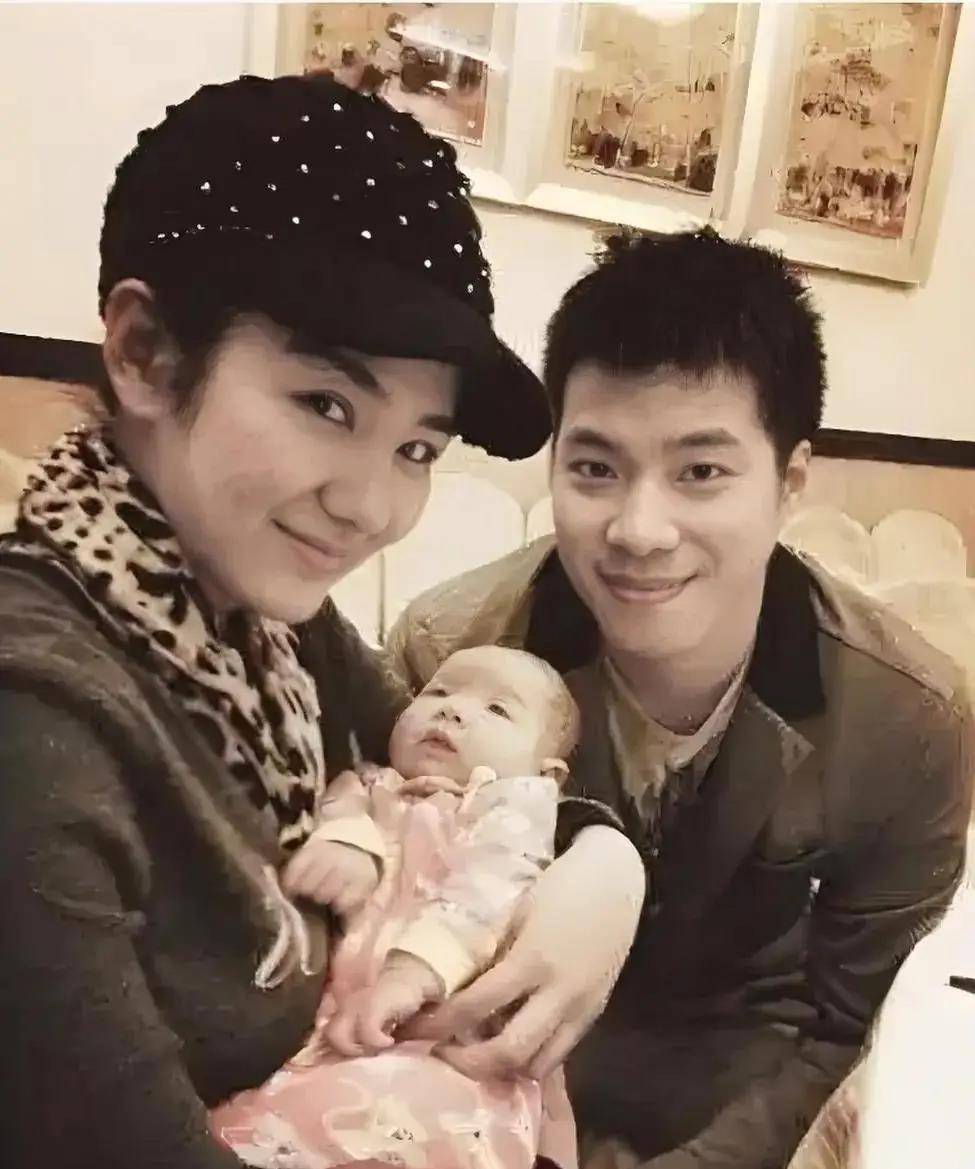 罗霖被家暴17年<strong></p>
<p>带虚拟币</strong>,蓝洁瑛遭性侵暴力还被围观!女明星的暴力事件还有很多