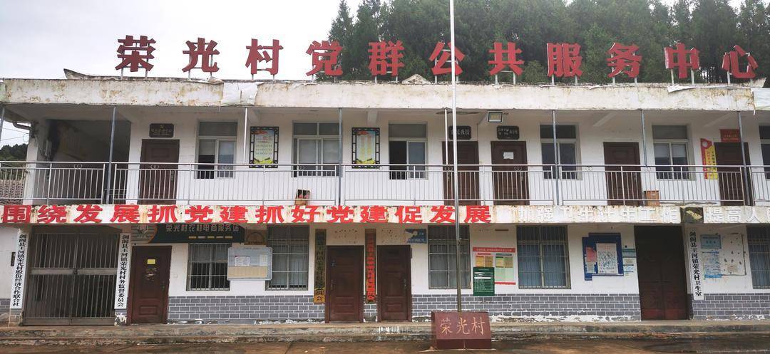 网红“唐飞机”直播坠机身亡 村民:今年发生三次坠机 村上曾多次劝阻并发整改书|封面深镜