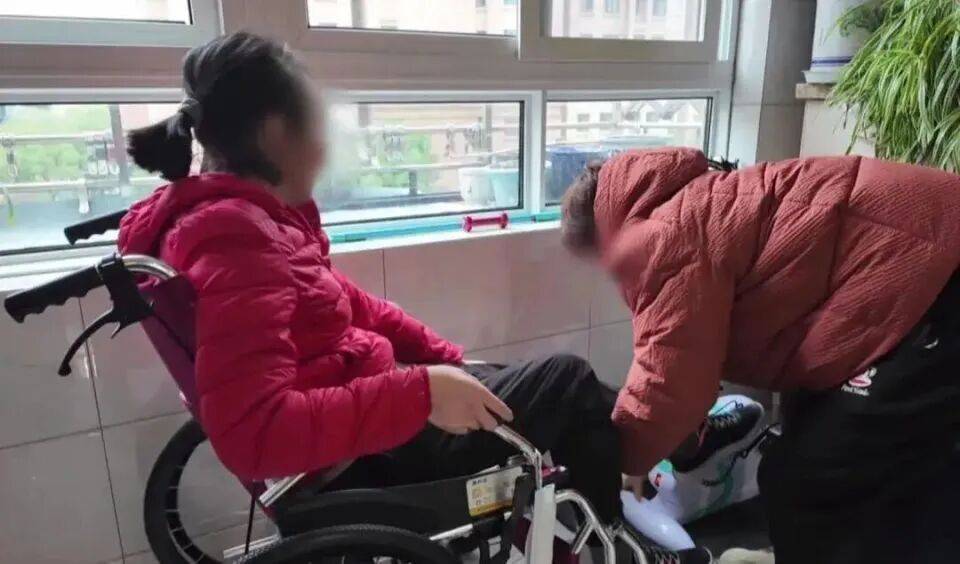 28岁妻子突发罕见病全身瘫痪<strong></p>
<p>3Q虚拟币</strong>,丈夫哄骗卖婚房携款失踪,检方强势介入