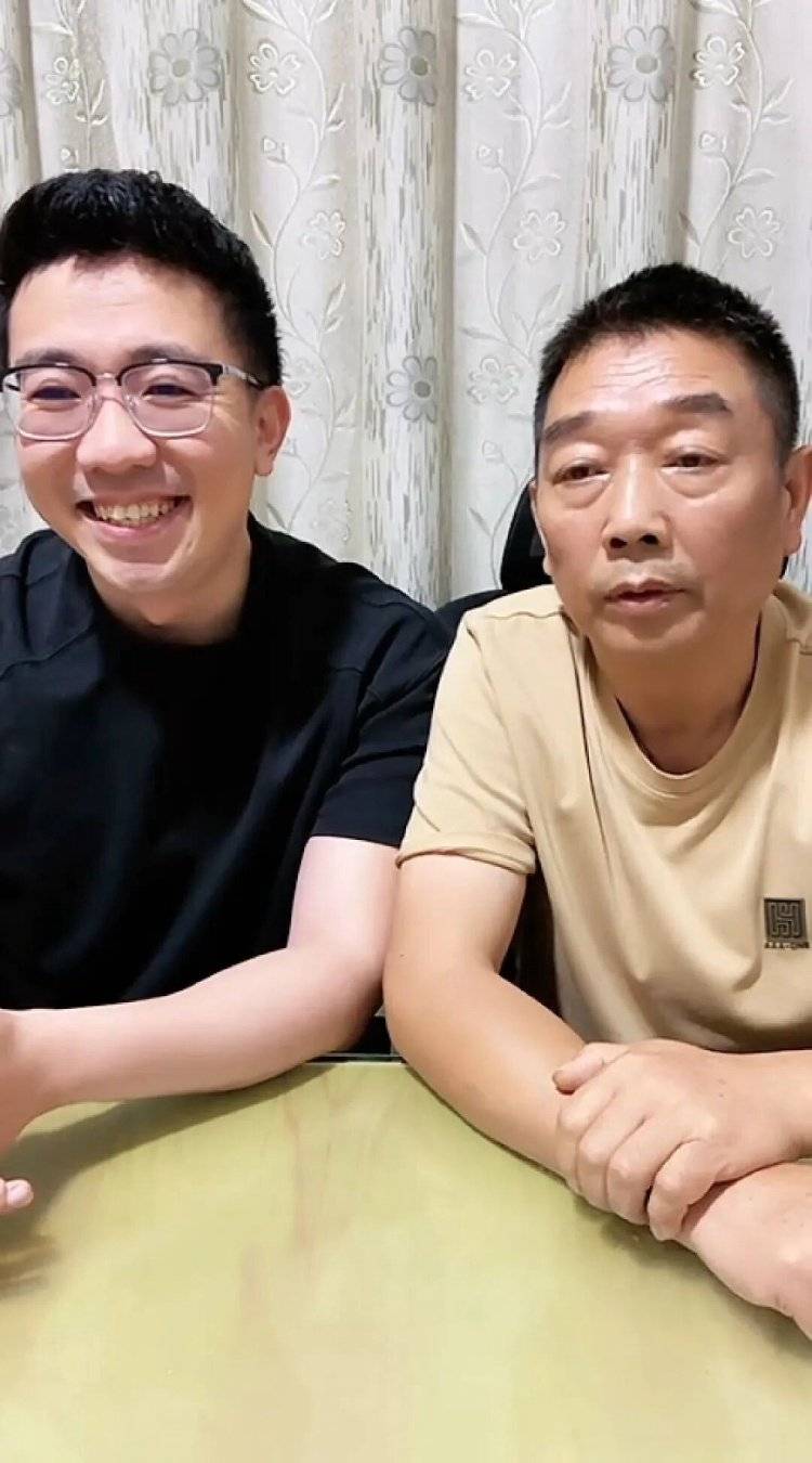 章莹颖男友国庆探望章父并协助直播<strong></p>
<p>虚拟币流量</strong>,网友劝其早点结婚,本人回应