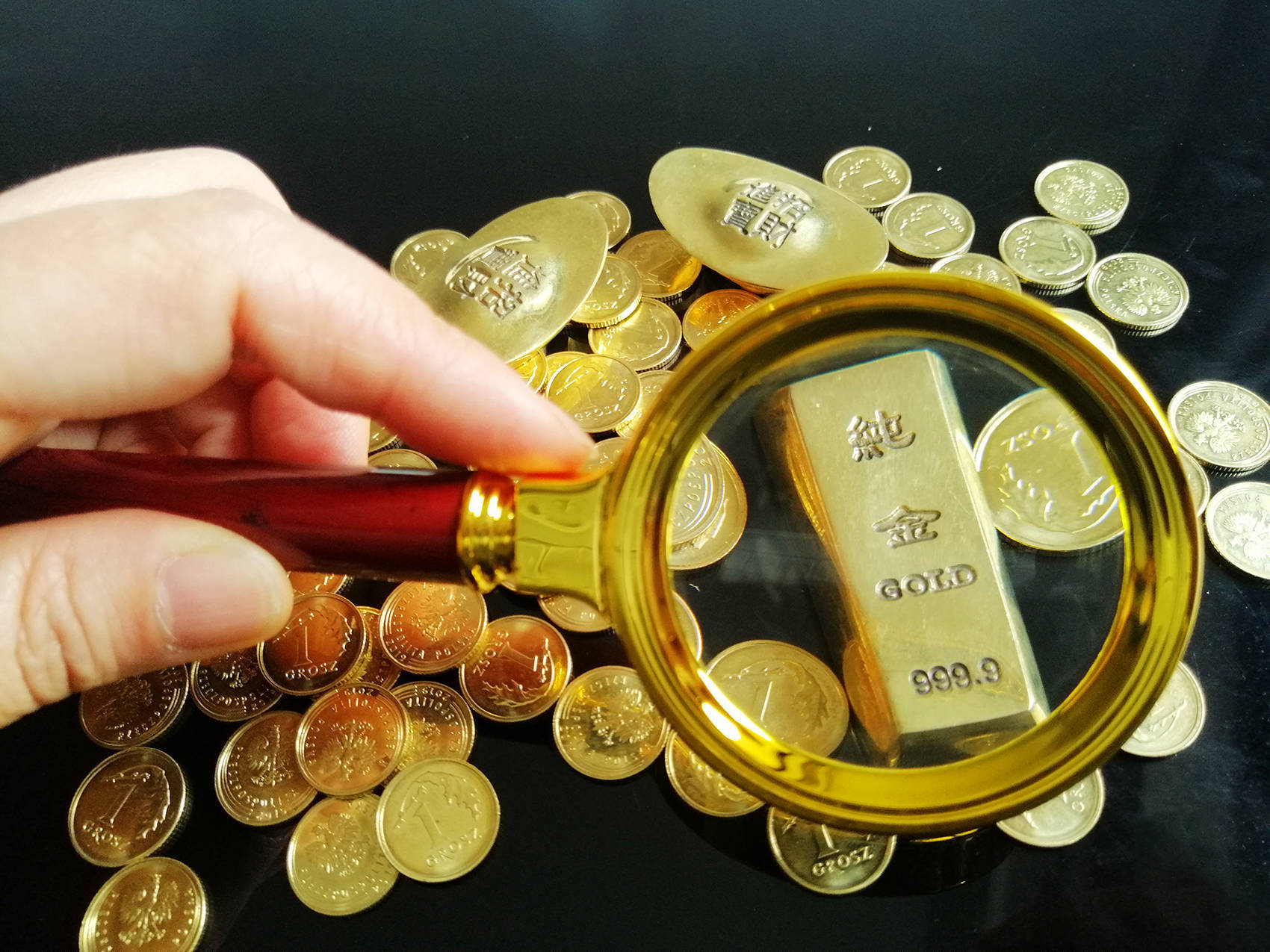 国际金价<strong></p>
<p>MM虚拟币</strong>，再创历史新高！消费者：从今年年中一直观望到十一，没想到越等越贵！机构：仍上涨空间