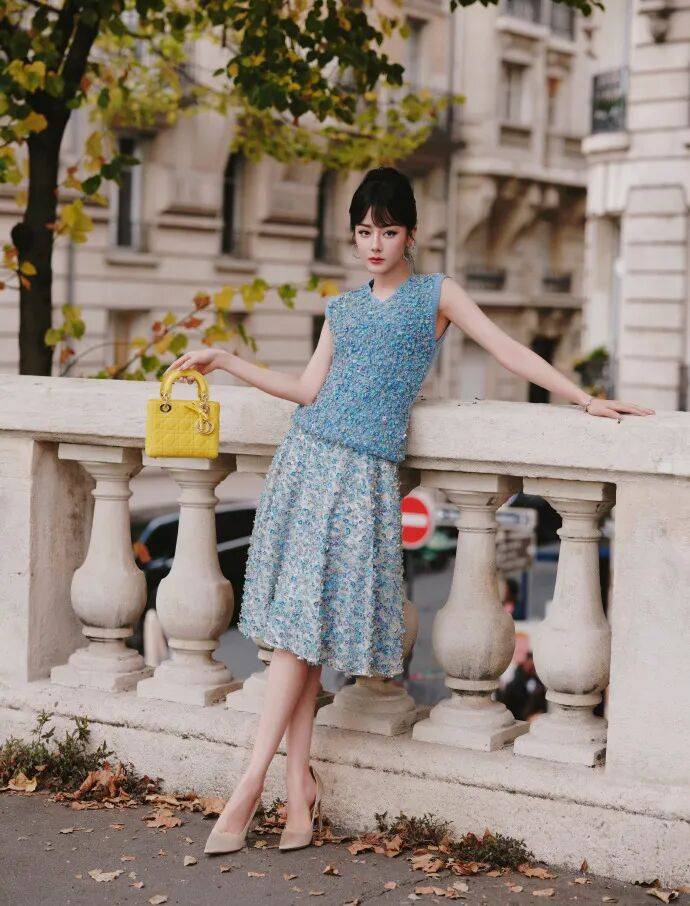 时装周上的女明星<strong></p>
<p>MM虚拟币</strong>,秋冬氛围感一键封顶!