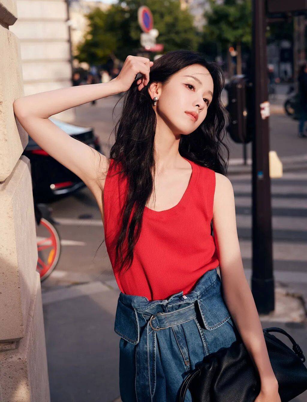 时装周上的女明星<strong></p>
<p>MM虚拟币</strong>,秋冬氛围感一键封顶!