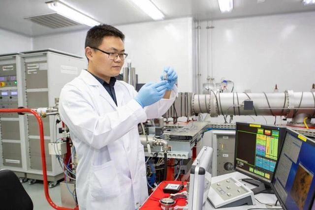 新发现！月球背面月幔有点“冷”<strong></p>
<p>MM虚拟币</strong>，月球“二分性”现象再添证据