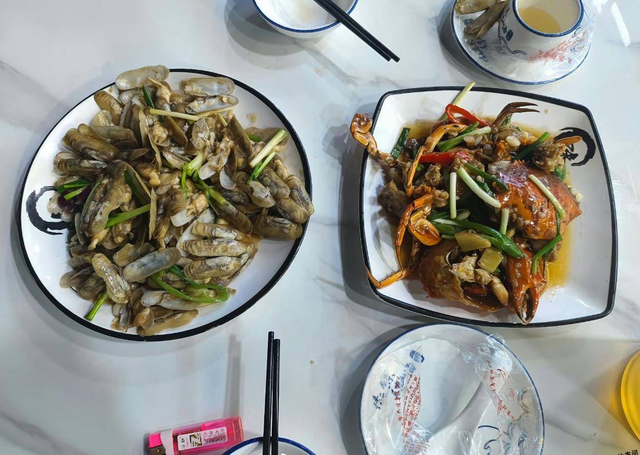 惠州一餐厅两个菜收661元<strong></p>
<p>虚拟币取缔</strong>，顾客投诉后称已获退款400元，官方回应