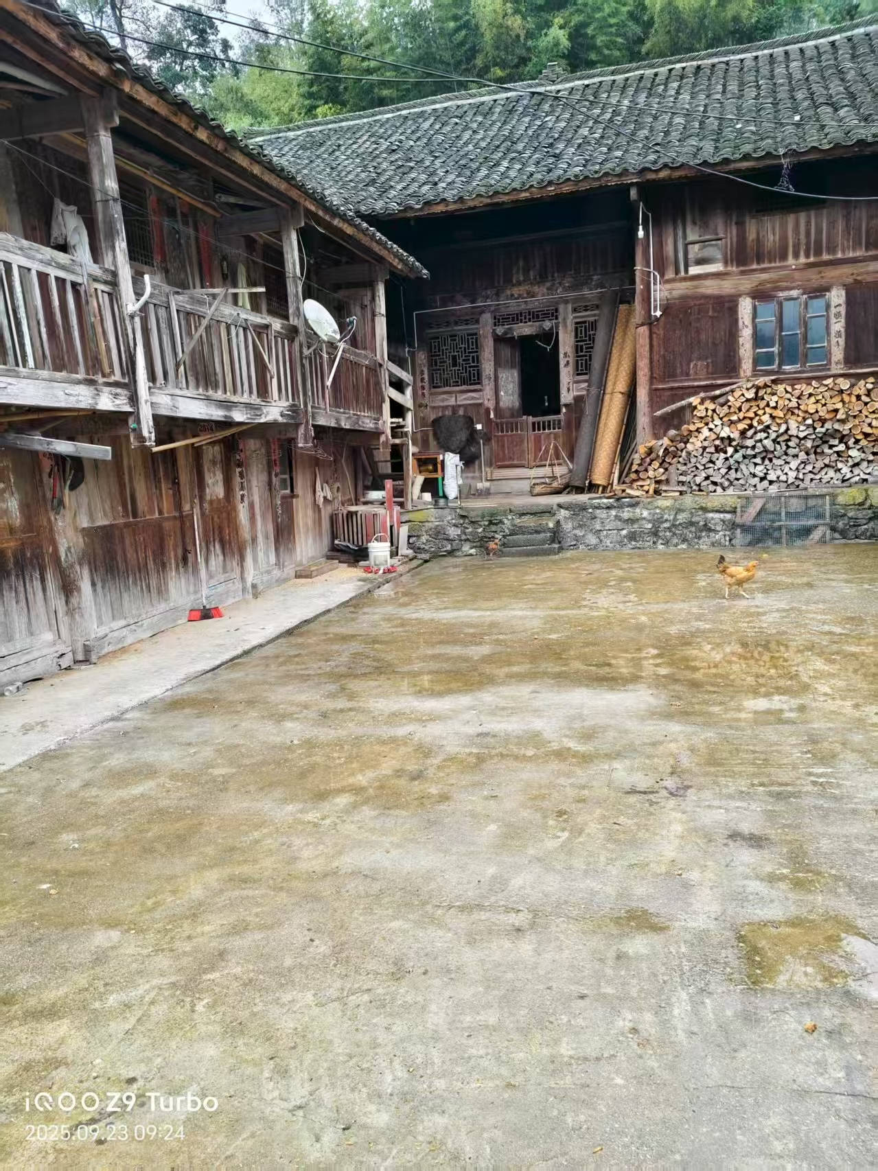 那个让老师骄傲的“调皮”班级！30年同学聚会<strong></p>
<p>挖数字货币</strong>，还伴有一封来自贵州的感谢信