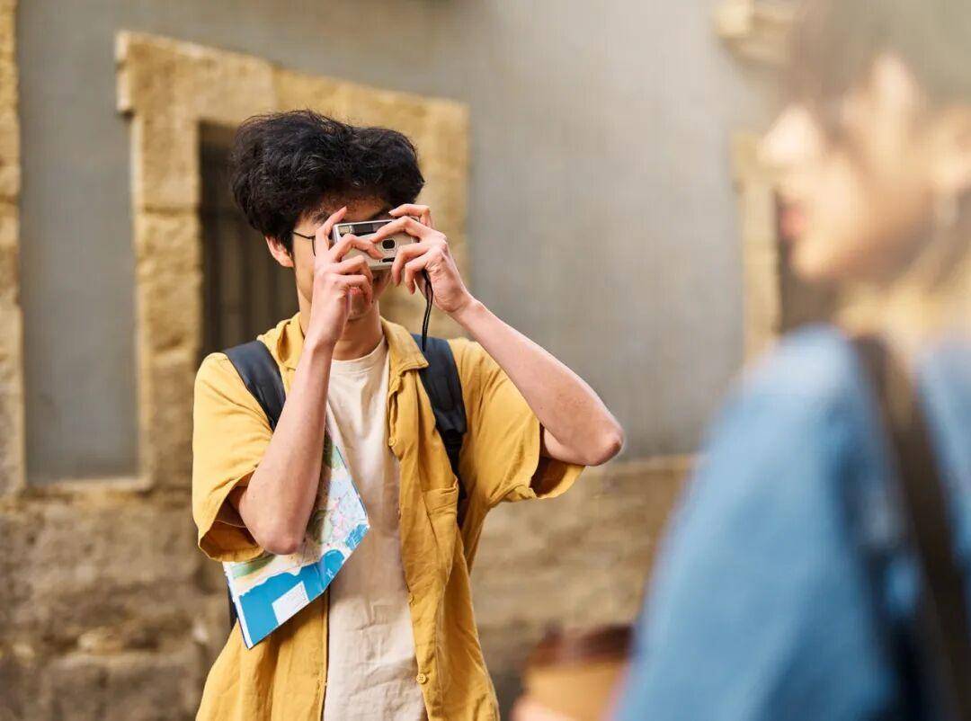 “出片式旅行”<strong></p>
<p>挖数字货币</strong>，正在毁掉当代人的假期？