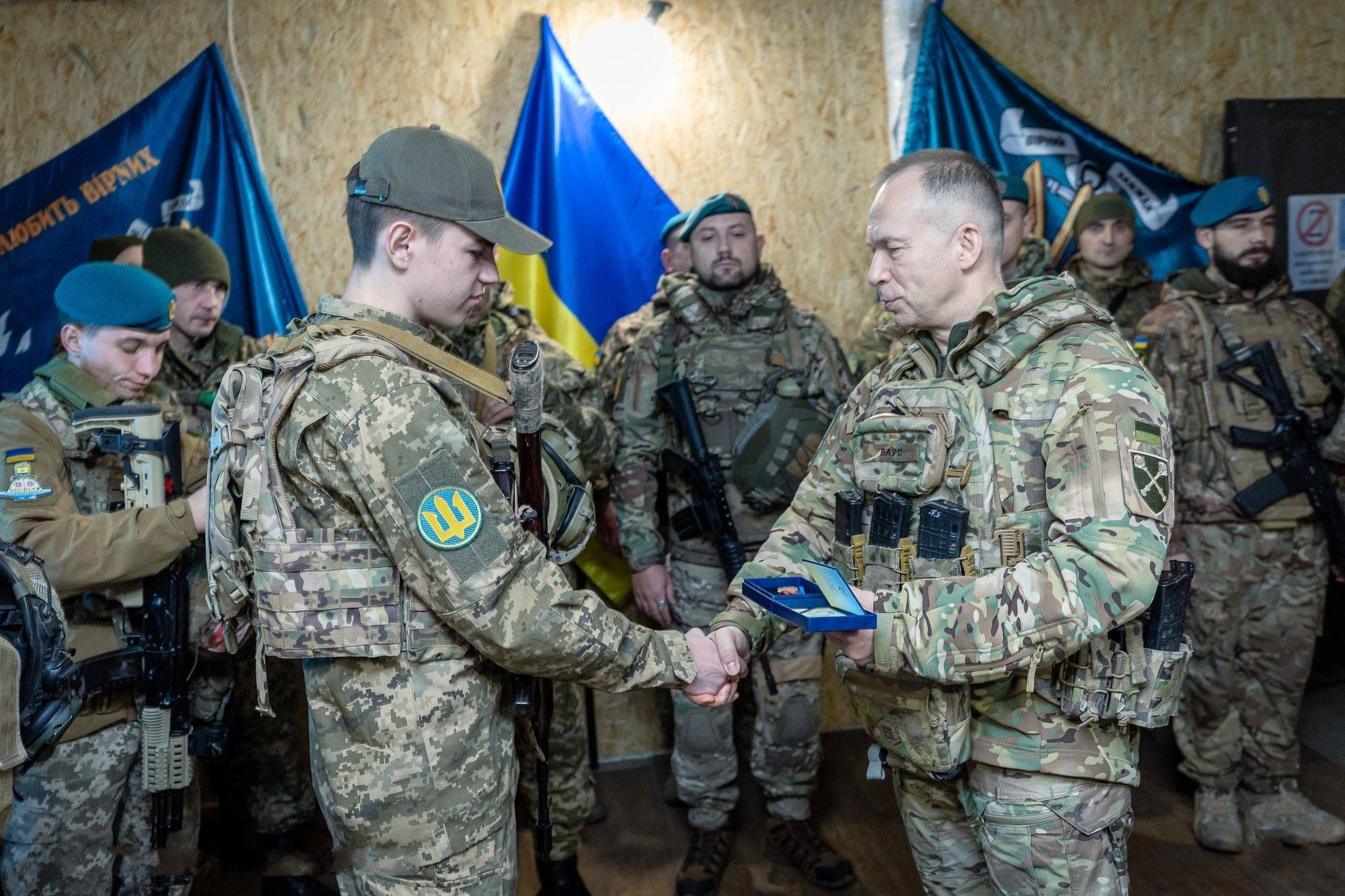 “爱国者”变成废铁<strong></p>
<p>有哪些数字货币</strong>,乌军开始被俄弹道导弹暴打,突防概率100%