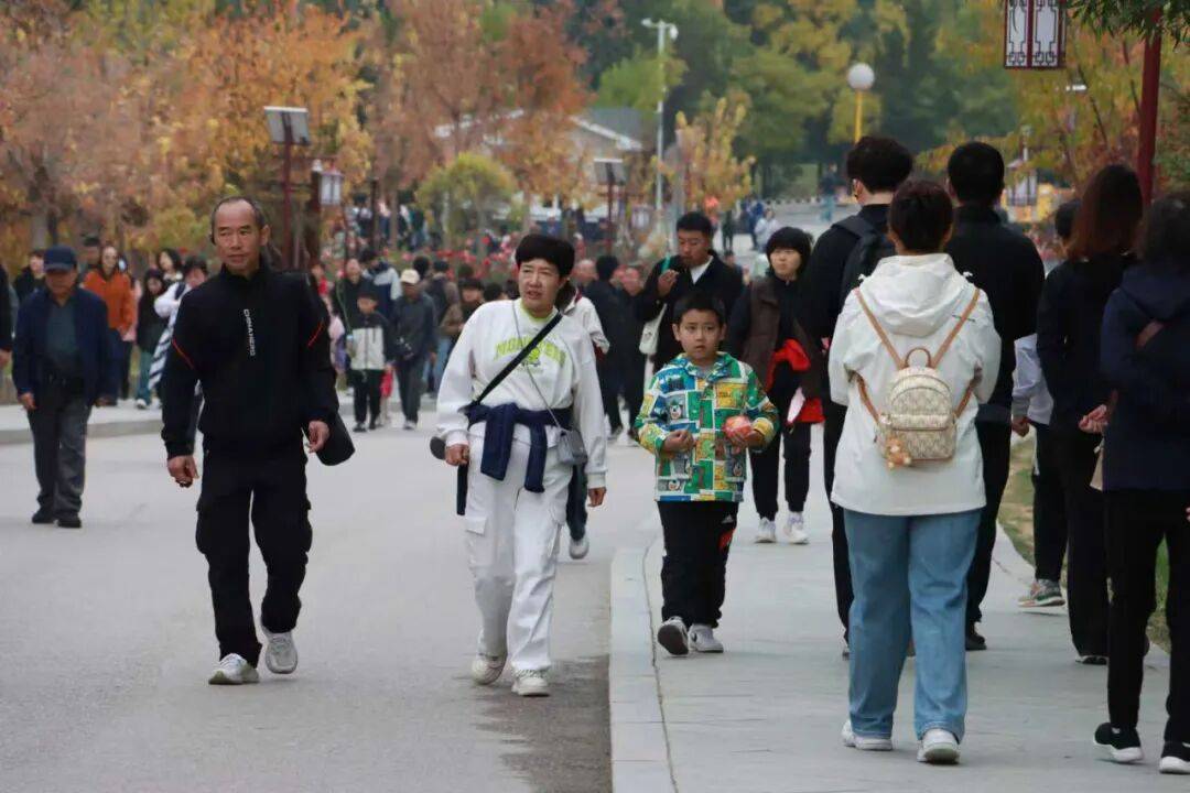 忻州市“国庆、中秋”假期累计接待游客达301.87万人次！