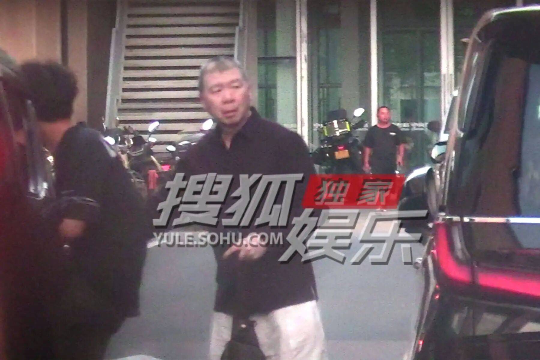 考古|冯小刚带女儿去陈思诚工作室!开个人账号还读影视专业<strong></p>
<p>数字货币有哪些</strong>,她也要“女承父业”吗?