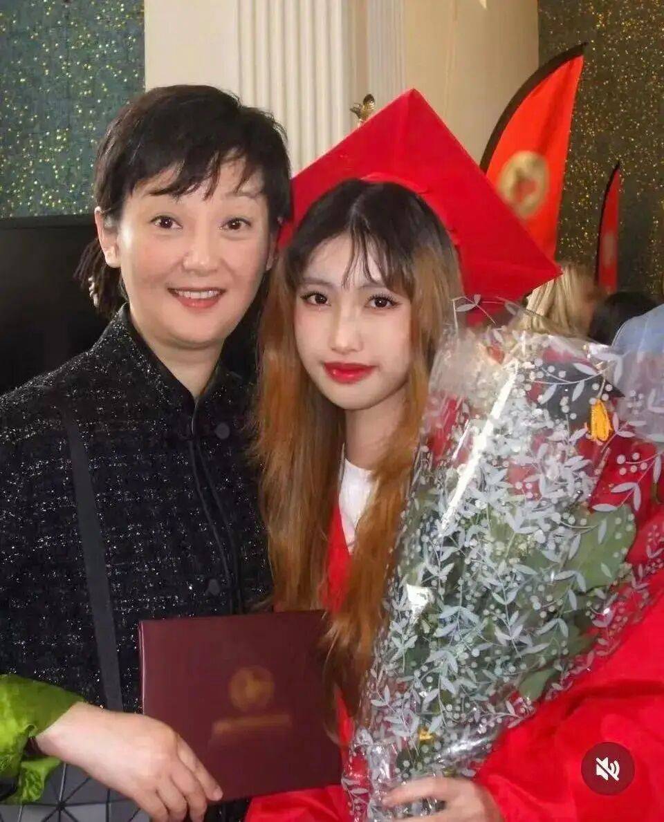 考古|冯小刚带女儿去陈思诚工作室!开个人账号还读影视专业<strong></p>
<p>数字货币有哪些</strong>,她也要“女承父业”吗?